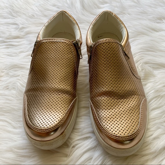 BRASH | Gold metallic slip on sneakers - Picture 2 of 13